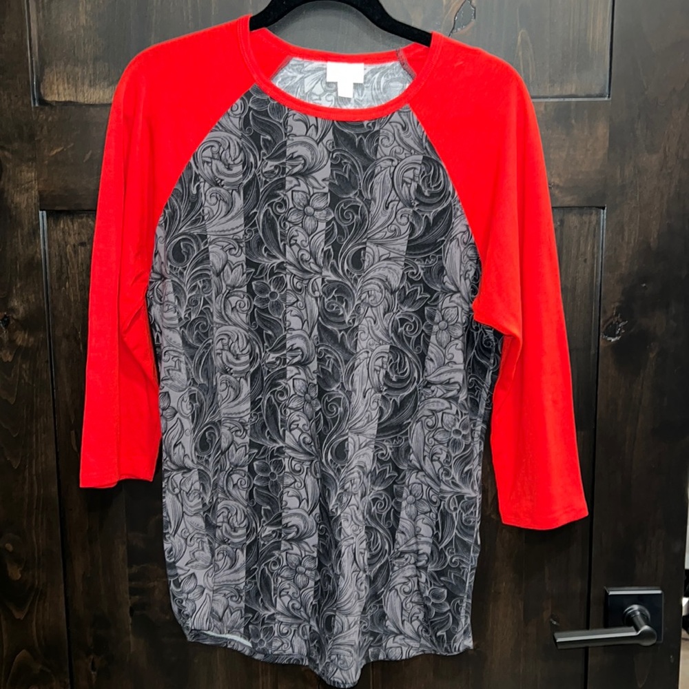 LuLaRoe Randy 3/4 Sleeve Top Red, Grey, Black Striped Pattern Size M EUC